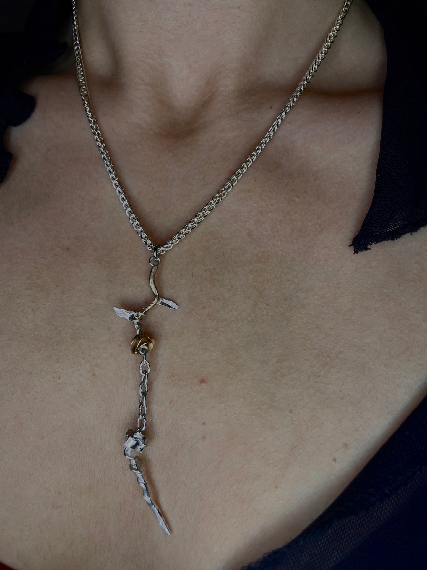 roses and chain pendant
